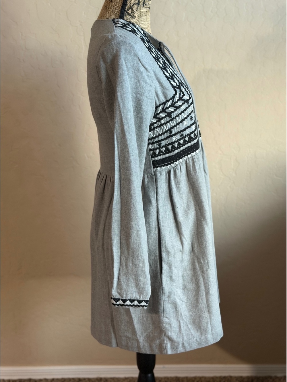 Zara TRF Womens XS Gray Embroidered Tunic Dress Boho Tassel Long Sleeve Mini - Picture 2 of 13